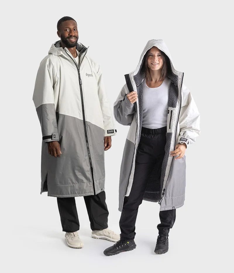 Two people wearing the Stone Advance Changing Robe